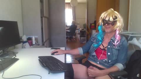 Snapshot of daniela69i chatting on 03-06-25, 10:30 newcumer online show from 03-06-25, 10:30