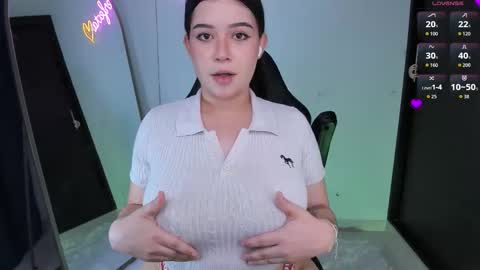 Snapshot of daniela_hornny chatting on 09-11-25, 04:23 dani h0rx online show from 09-11-25, 04:23