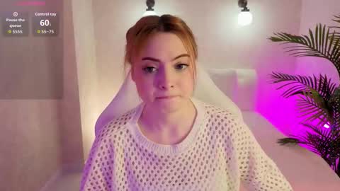 Snapshot of daniela_saules chatting on 11-22-25, 09:19 Daniela online show from 11-22-25, 09:19