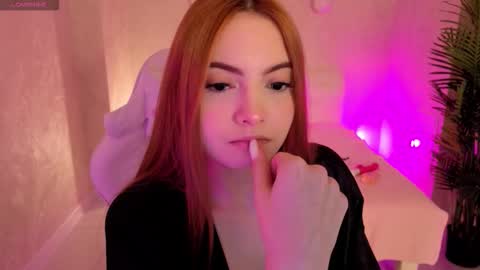 Snapshot of daniela_saules chatting on 12-15-25, 08:51 Daniela online show from 12-15-25, 08:51