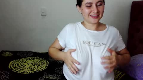 Snapshot of daniela_sexy34 chatting on 01-18-25, 01:19 daniela_sexy34 online show from 01-18-25, 01:19