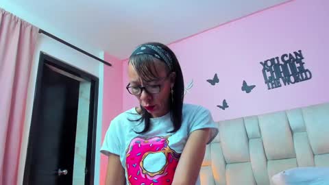 lorena online show from 02-06-25, 02:44