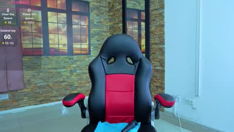 lorena online show from 11-28-25, 09:06