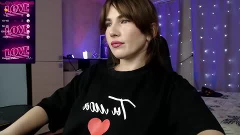 Snapshot of danielacooperx chatting on 10-20-25, 05:13 Daniela Cooper online show from 10-20-25, 05:13