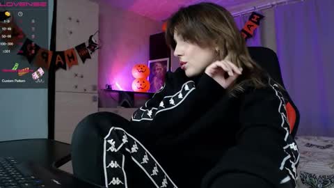 Snapshot of danielacooperx chatting on 11-05-25, 05:02 Daniela Cooper online show from 11-05-25, 05:02