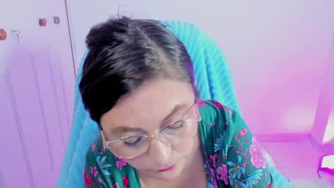 Snapshot of danielahot2 chatting on 11-22-25, 07:40 Daniela online show from 11-22-25, 07:40