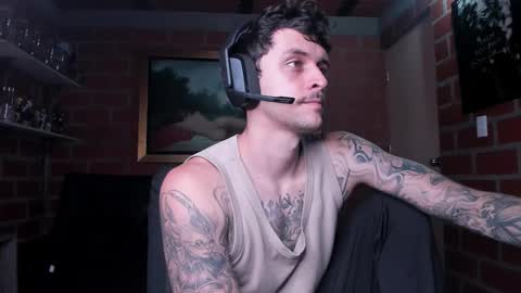 Daniele Bunny online show from 10-19-25, 06:19