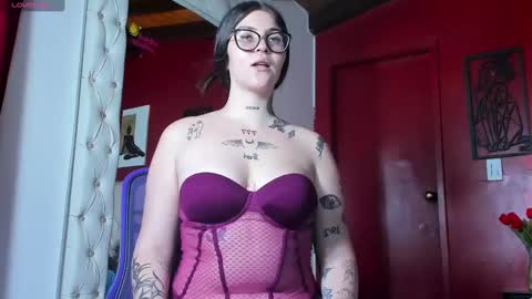 Snapshot of daniella_wild chatting on 02-13-25, 01:50 daniella online show from 02-13-25, 01:50