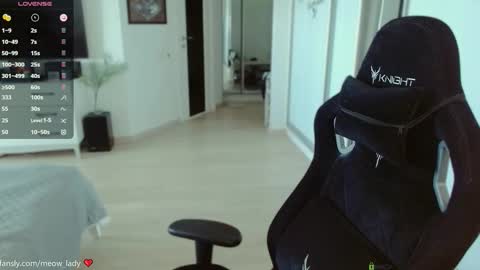 Danny online show from 10-20-25, 06:03