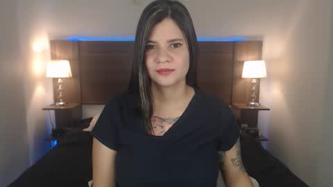 daniellerain online show from 10-31-25, 11:22