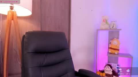 Danielle Rose online show from 10-28-25, 10:01