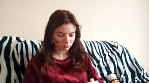 Snapshot of daniellevaulet chatting on 12-21-25, 08:32 Mia online show from 12-21-25, 08:32