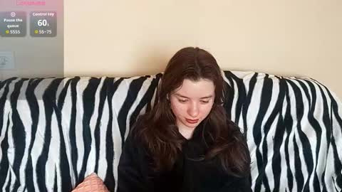 Snapshot of daniellevaulet chatting on 02-02-26, 07:07 Mia online show from 02-02-26, 07:07