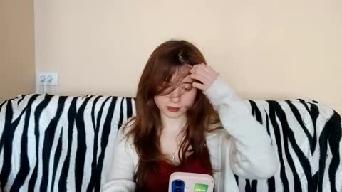 Mia online show from 04-15-26, 11:50