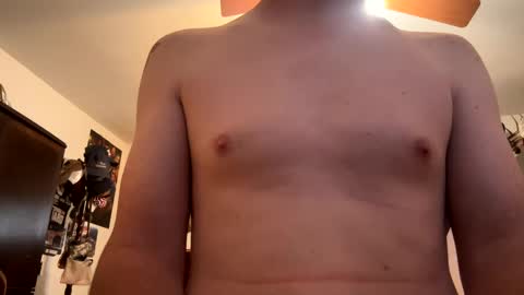 Snapshot of danielp_mod_cb chatting on 01-08-25, 09:12 Daniel y. online show from 01-08-25, 09:12