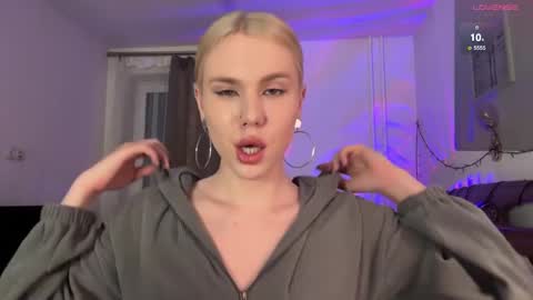 Snapshot of danielpaige_ chatting on 01-17-25, 06:23 GABRIEL online show from 01-17-25, 06:23
