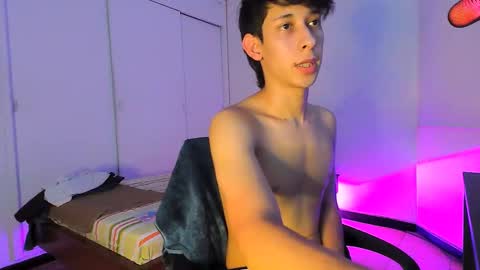 Daniel online show from 12-23-25, 01:58