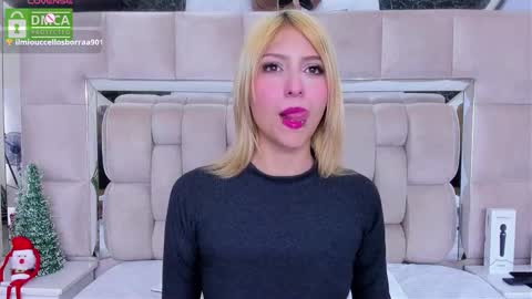 Snapshot of daniiela_beteche777 chatting on 11-29-25, 02:36 DANIELA online show from 11-29-25, 02:36