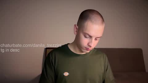 Snapshot of danila_trezzini chatting on 10-26-25, 10:47 danila online show from 10-26-25, 10:47