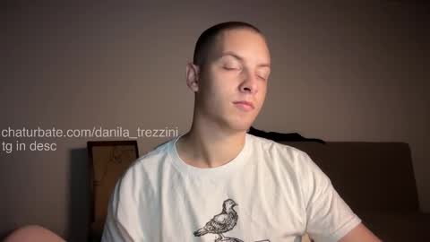 Snapshot of danila_trezzini chatting on 10-28-25, 09:17 danila online show from 10-28-25, 09:17