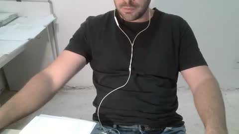 Snapshot of danioli614 chatting on 11-13-25, 11:36 Dani Oli online show from 11-13-25, 11:36