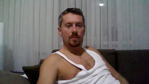 Snapshot of danisami12345 chatting on 12-21-25, 09:22 daniel online show from 12-21-25, 09:22