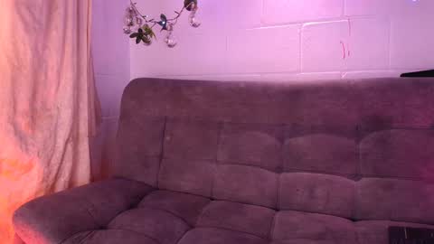 Snapshot of danita_veelz chatting on 12-09-24, 05:41 danita_veelz online show from 12-09-24, 05:41
