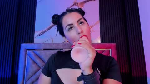 Dani whatson online show from 10-07-25, 03:47