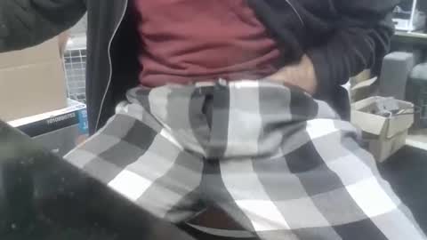 danl20012001 online show from 12-19-25, 03:46