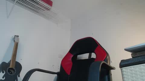 Snapshot of dann_hill1 chatting on 03-04-25, 02:27 dann hill1 online show from 03-04-25, 02:27