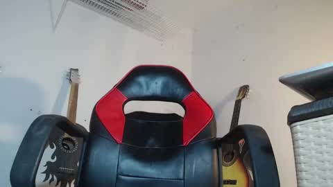 Snapshot of dann_hill1 chatting on 03-07-25, 02:04 dann hill1 online show from 03-07-25, 02:04