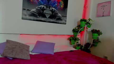 Snapshot of danna_isabel chatting on 10-22-25, 08:08 danna_isabel online show from 10-22-25, 08:08