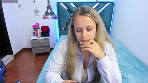 Danna martinezz online show from 09-14-25, 08:41