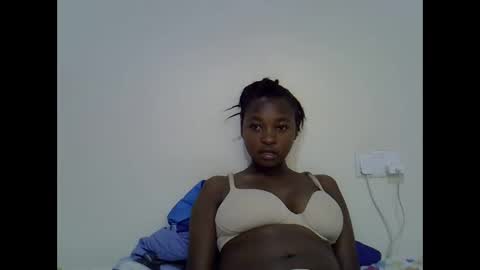 danna_miki online show from 11-19-25, 10:10