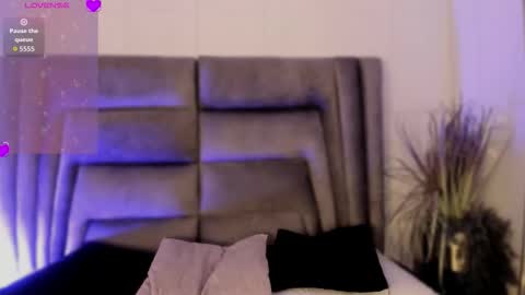 Danna online show from 11-10-25, 07:02