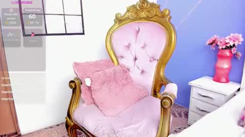 Danna online show from 10-17-25, 04:20