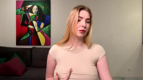 Snapshot of dannamissss chatting on 12-10-24, 10:26 dannamissss online show from 12-10-24, 10:26