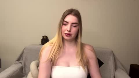 Snapshot of dannamissss chatting on 03-03-25, 11:33 dannamissss online show from 03-03-25, 11:33