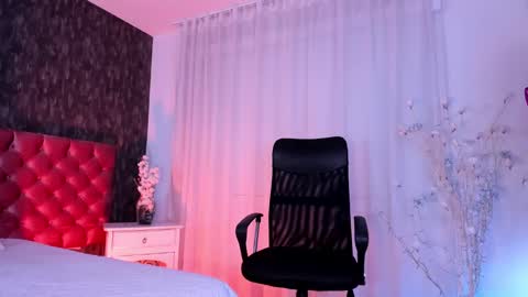 Danna online show from 12-26-24, 04:25