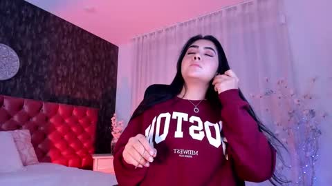 Danna online show from 12-30-24, 01:25