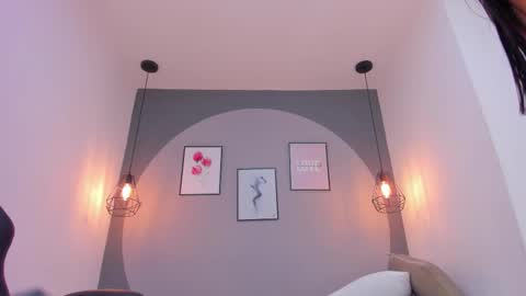 Danna online show from 11-30-25, 02:21