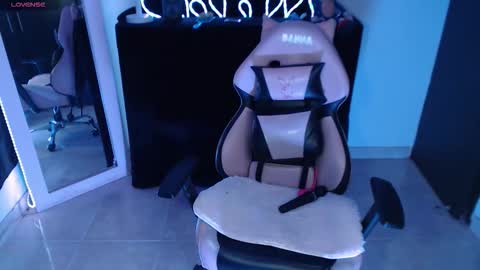 danna online show from 03-21-26, 04:39