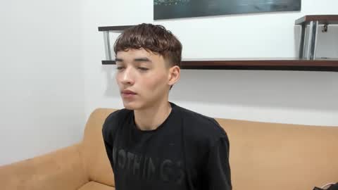 Snapshot of danniels_sweet chatting on 12-30-24, 12:42 danniels_sweet online show from 12-30-24, 12:42