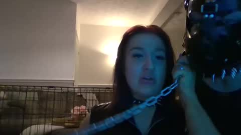 Snapshot of dannityler01 chatting on 11-13-25, 11:03 Latex Sluts online show from 11-13-25, 11:03