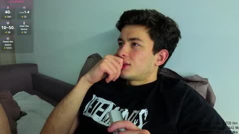 Snapshot of danny__magic chatting on 10-19-25, 07:14 danny__magic online show from 10-19-25, 07:14