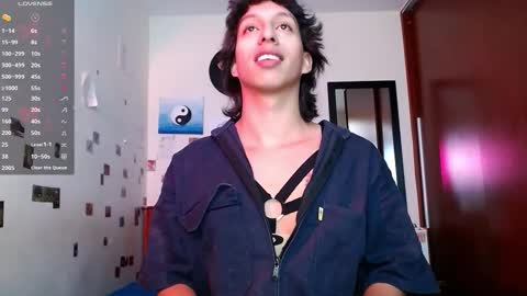 Snapshot of danny__phantom chatting on 10-12-25, 07:24 phantom555 online show from 10-12-25, 07:24