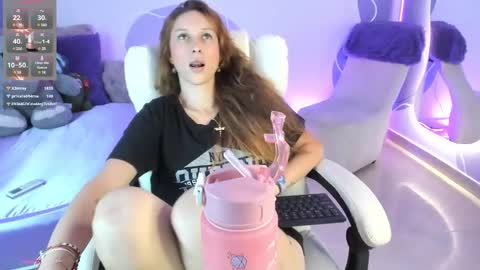 Snapshot of danny_s22 chatting on 03-05-25, 06:23 Danny online show from 03-05-25, 06:23