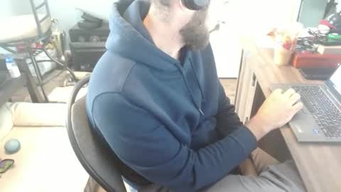 Snapshot of dannyboyx69 chatting on 11-04-25, 06:29 dannyboyx69 online show from 11-04-25, 06:29