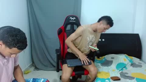 Snapshot of dante_lord chatting on 12-20-24, 04:09 Dante online show from 12-20-24, 04:09