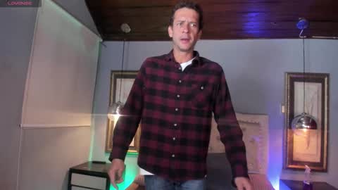 Snapshot of dante_steele_ chatting on 10-30-25, 03:52 dante_steele_ online show from 10-30-25, 03:52